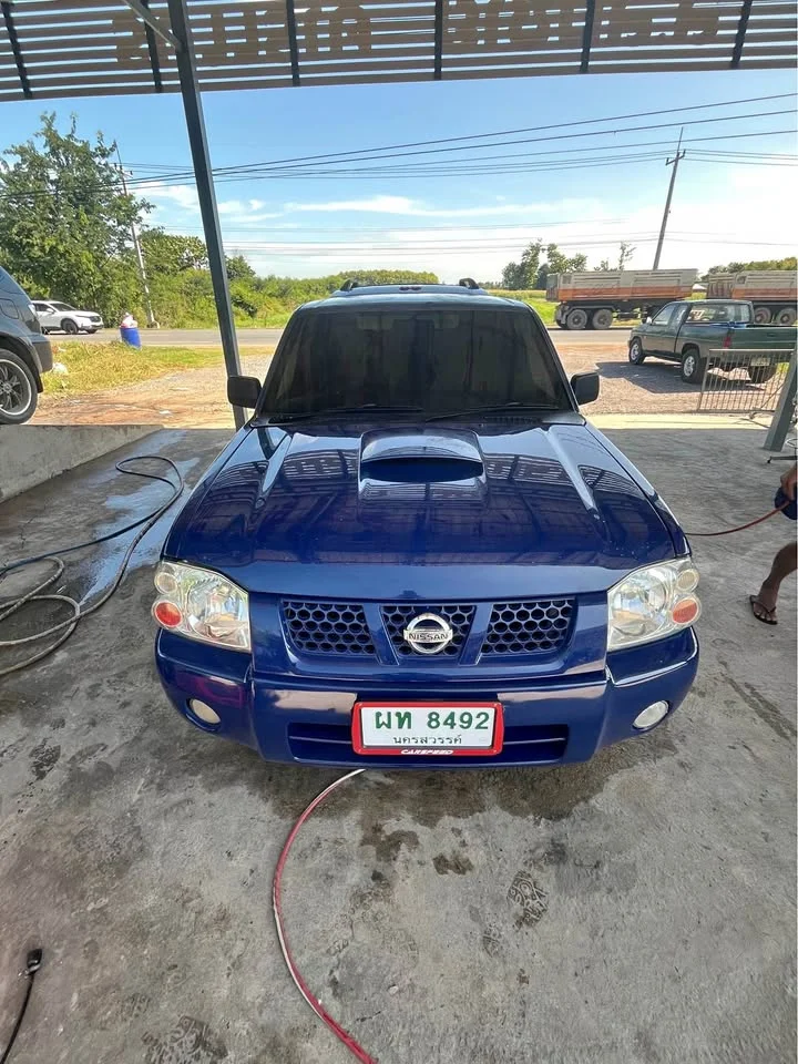 2006 Nissan Frontier I 3