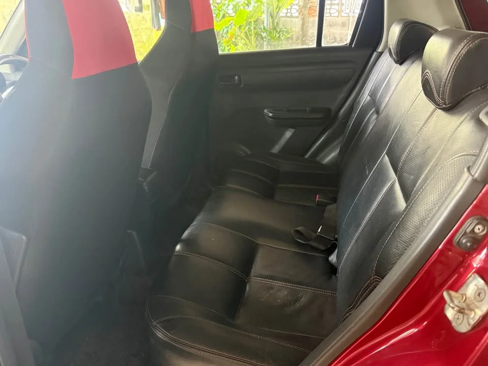 2010 Suzuki Swift I 2