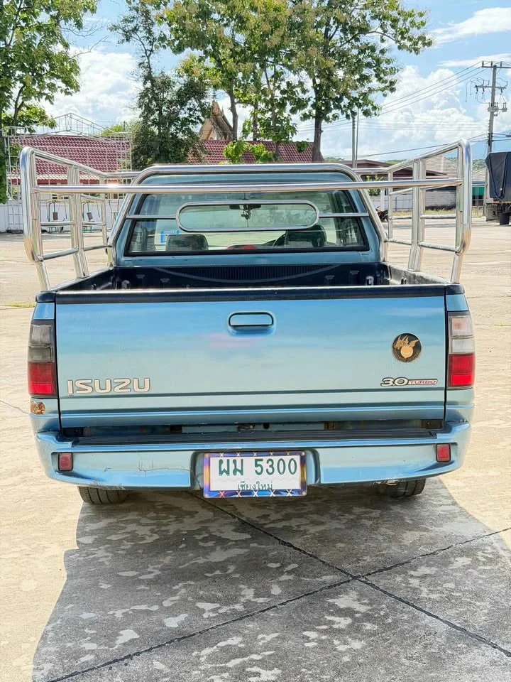 2002 Isuzu Faster Dragon Eyes III 2