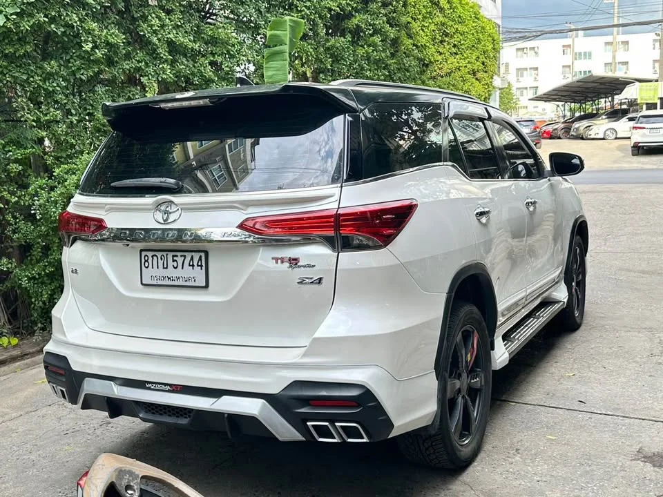 2016 Toyota Fortuner II 3