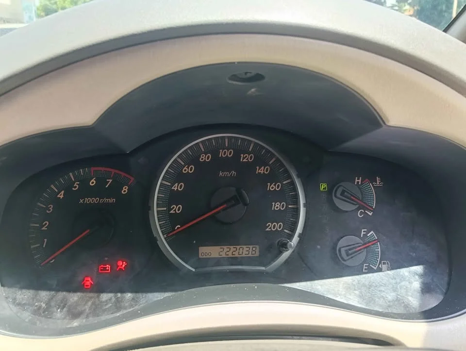 2013 Toyota Innova I 3