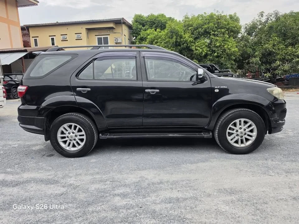2009 Toyota Fortuner I 2