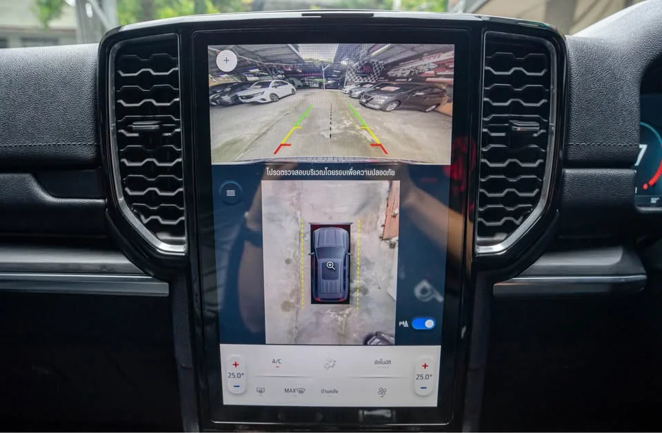 2023 Ford Everest III 3