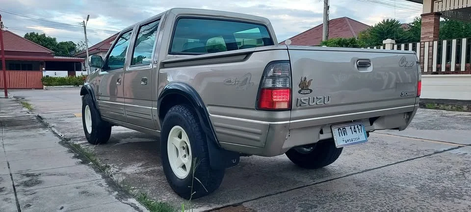 2001 Isuzu Faster Dragon Eyes III 3