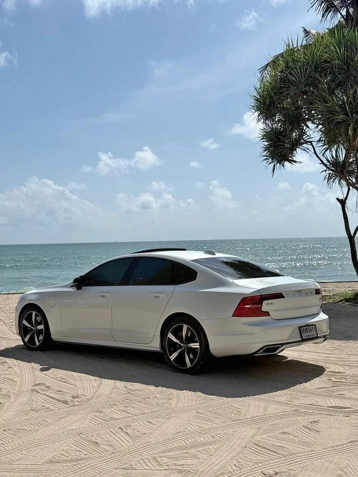 2019 Volvo S90 II 2