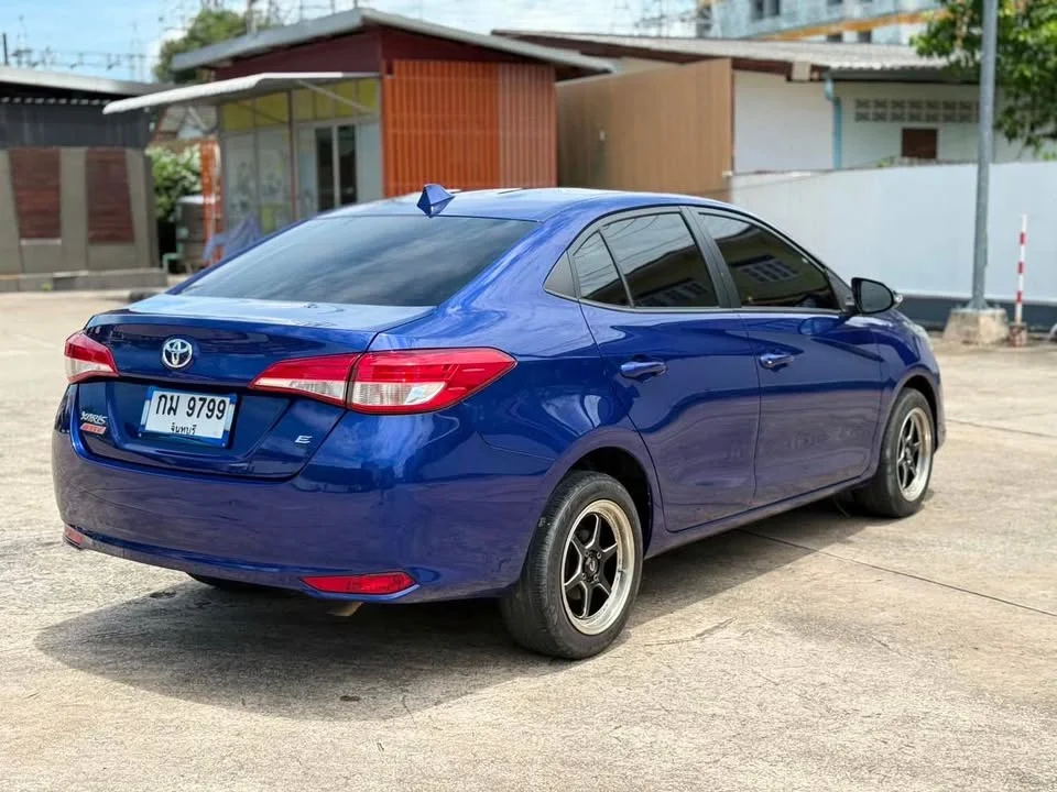 2018 Toyota Yaris ATIV III 2