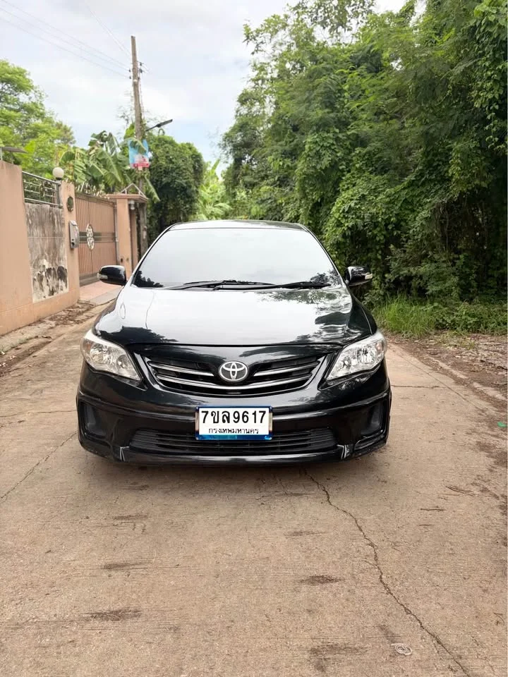 2012 Toyota Corolla Altis X (E140) 2