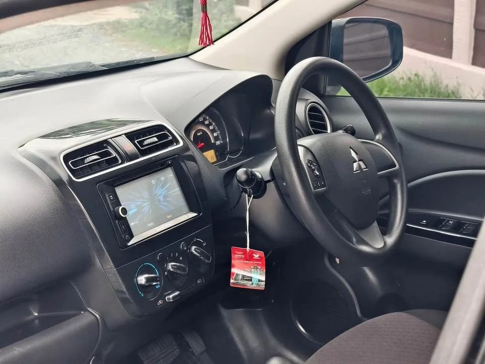 2017 Mitsubishi Mirage VI 3