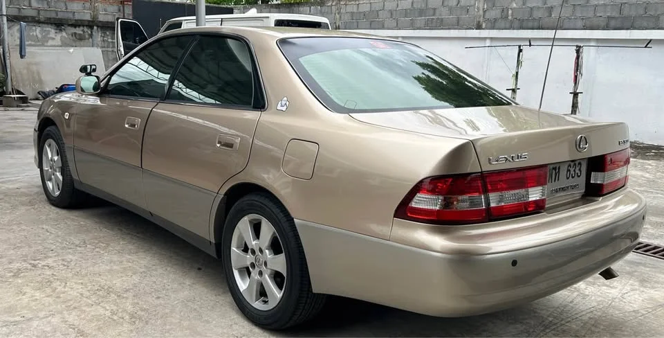 2002 Lexus ES III 2