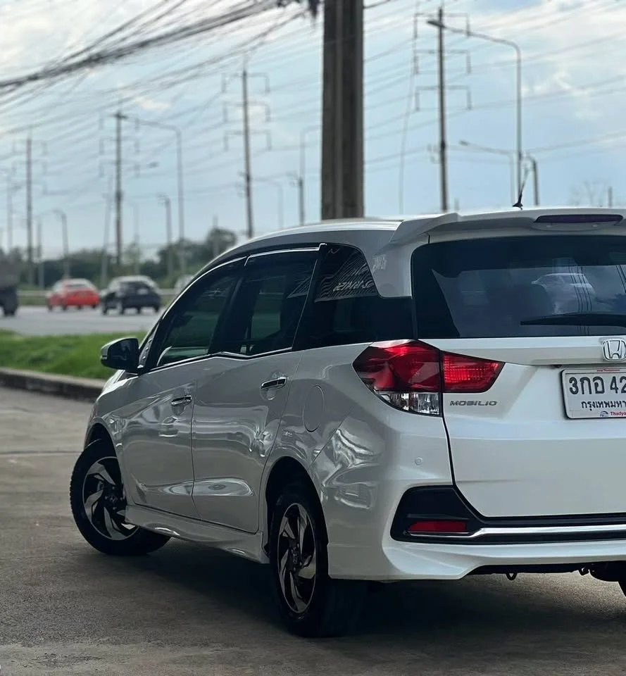 2014 Honda Mobilio II 2
