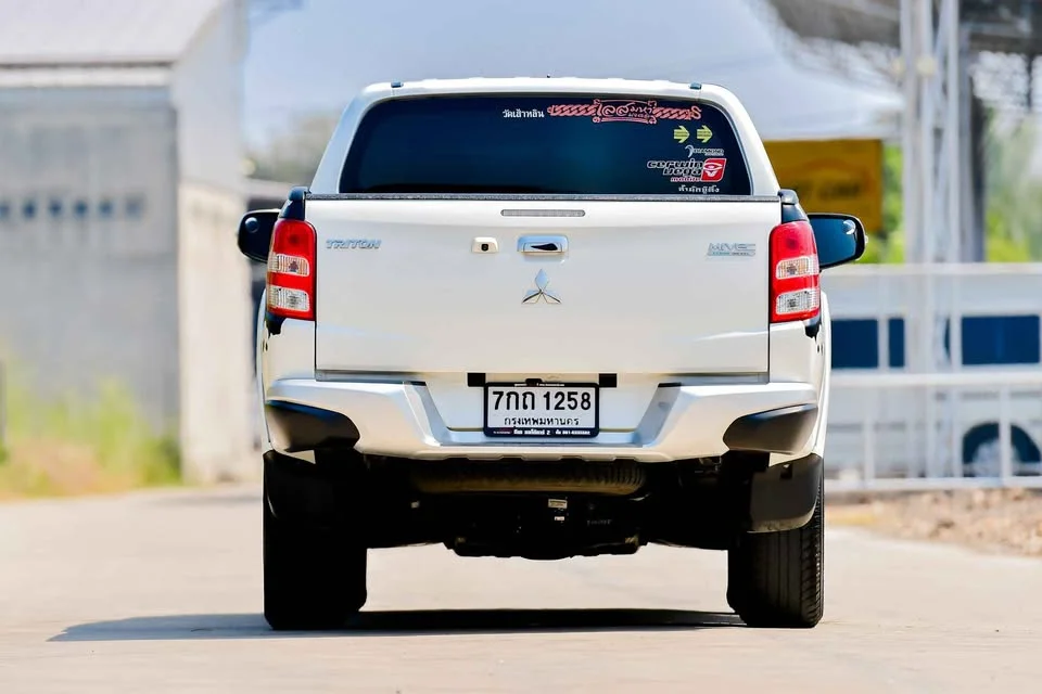 2018 Mitsubishi Triton V 2