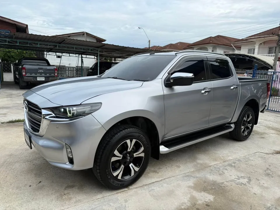 2016 Mazda BT-Series III 2