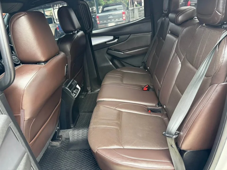 2016 Mazda BT-Series III 3