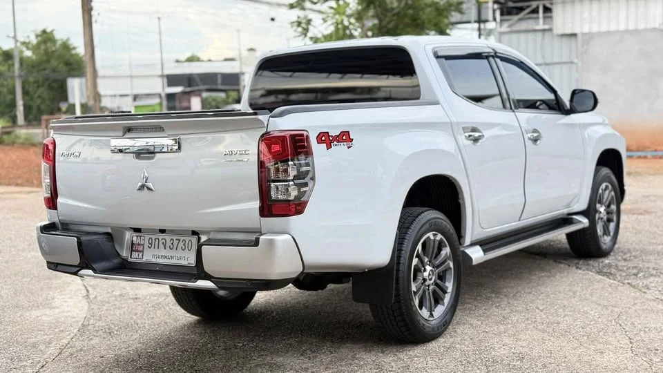 2019 Mitsubishi Triton V 2