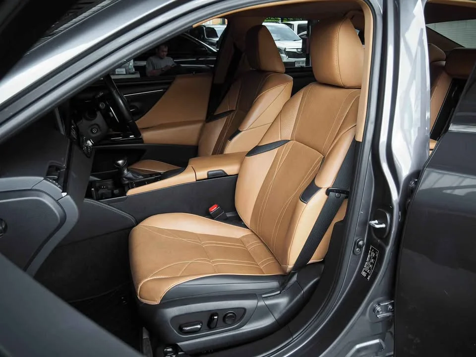 2022 Lexus ES VII 2
