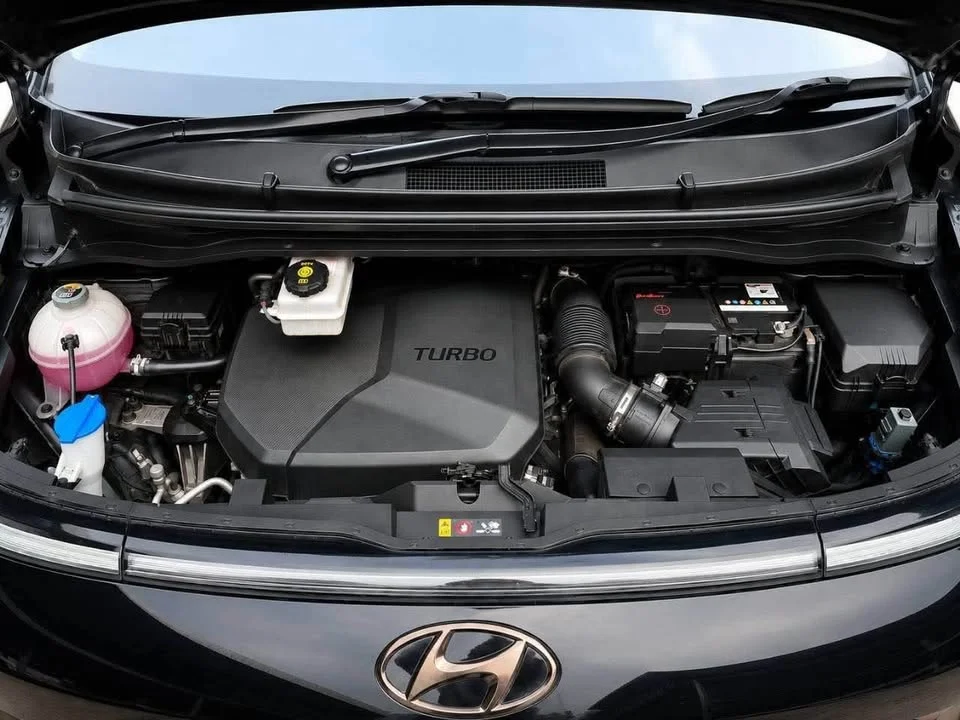 2024 Hyundai Staria US4 2