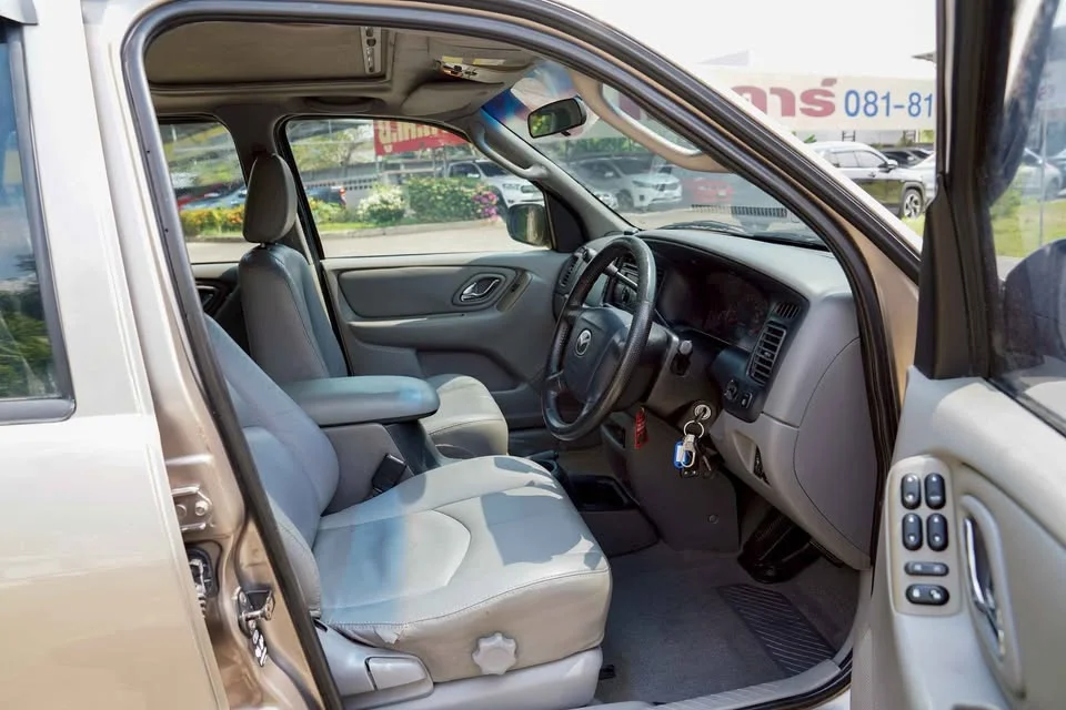 2003 Mazda Tribute I 2