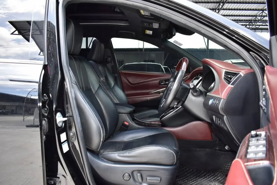 2015 Toyota Harrier III 3