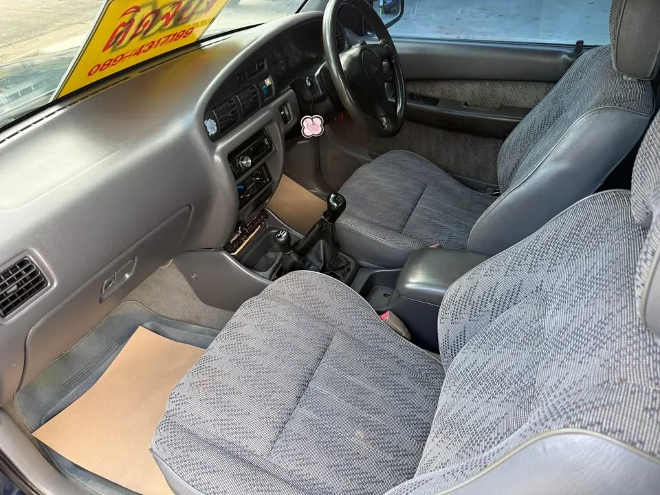 2000 Mazda 2500 Fighter V 2