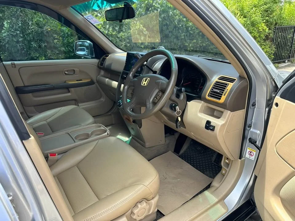 2005 Honda CR-V II 3