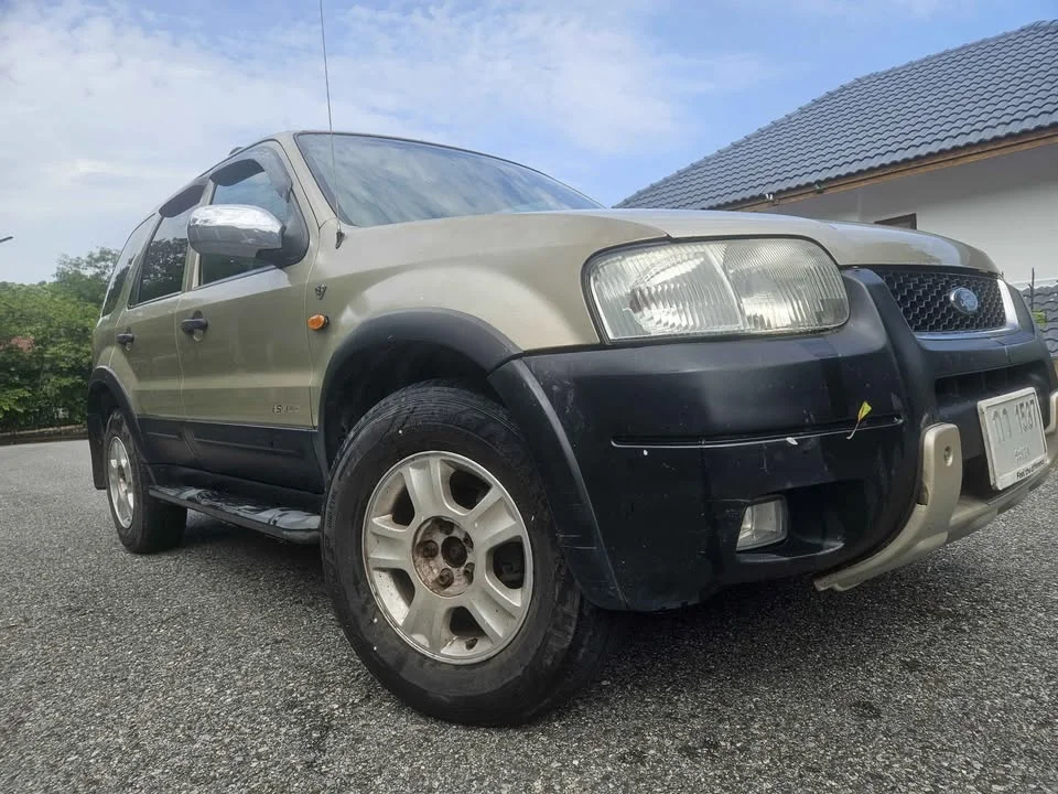 2004 Ford Escape I 3