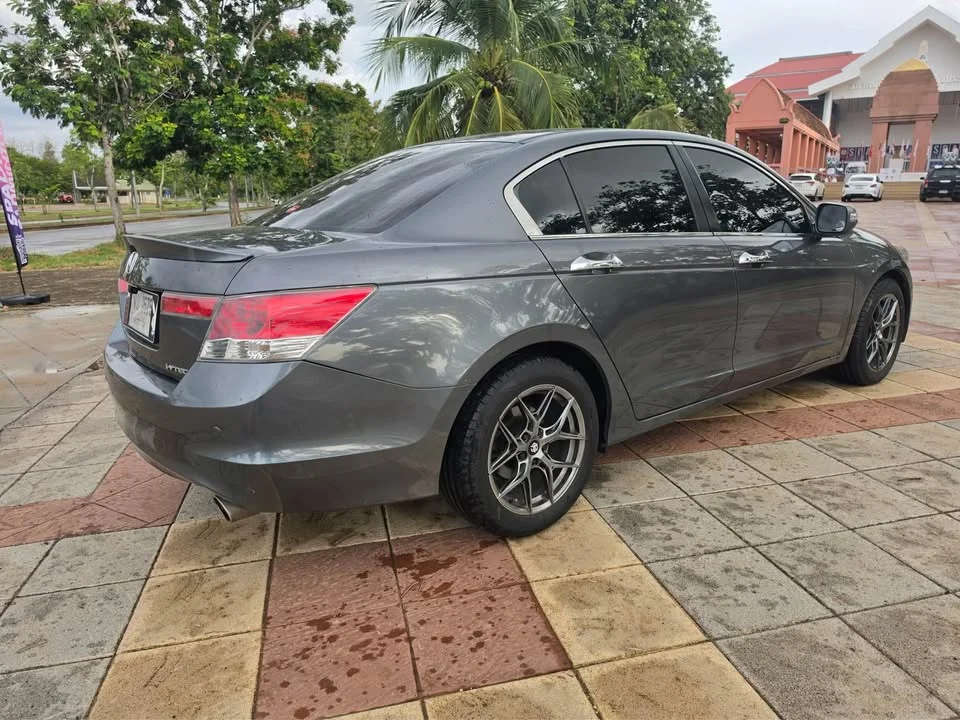 2012 Honda Accord VIII 2
