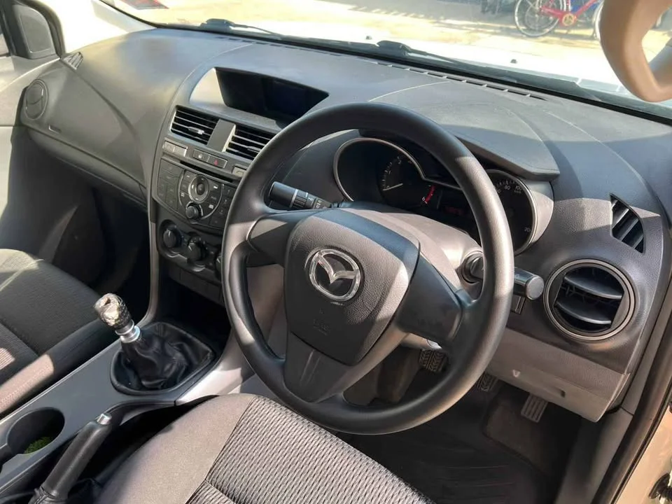 2017 Mazda BT-Series II 2