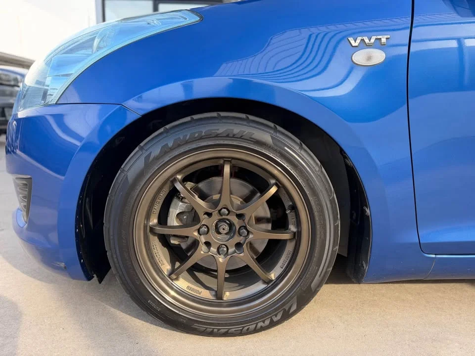 2013 Suzuki Swift II 3