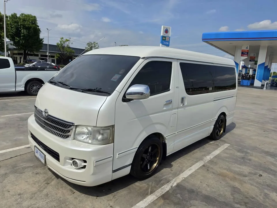 2005 Toyota HiAce V (H200) 3