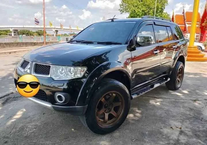 2010 Mitsubishi Pajero Sport II 2