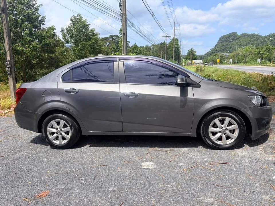 2015 Chevrolet Sonic 3