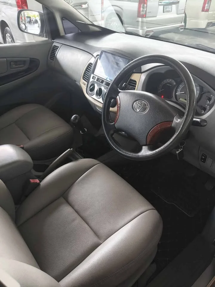 2007 Toyota Innova I 2