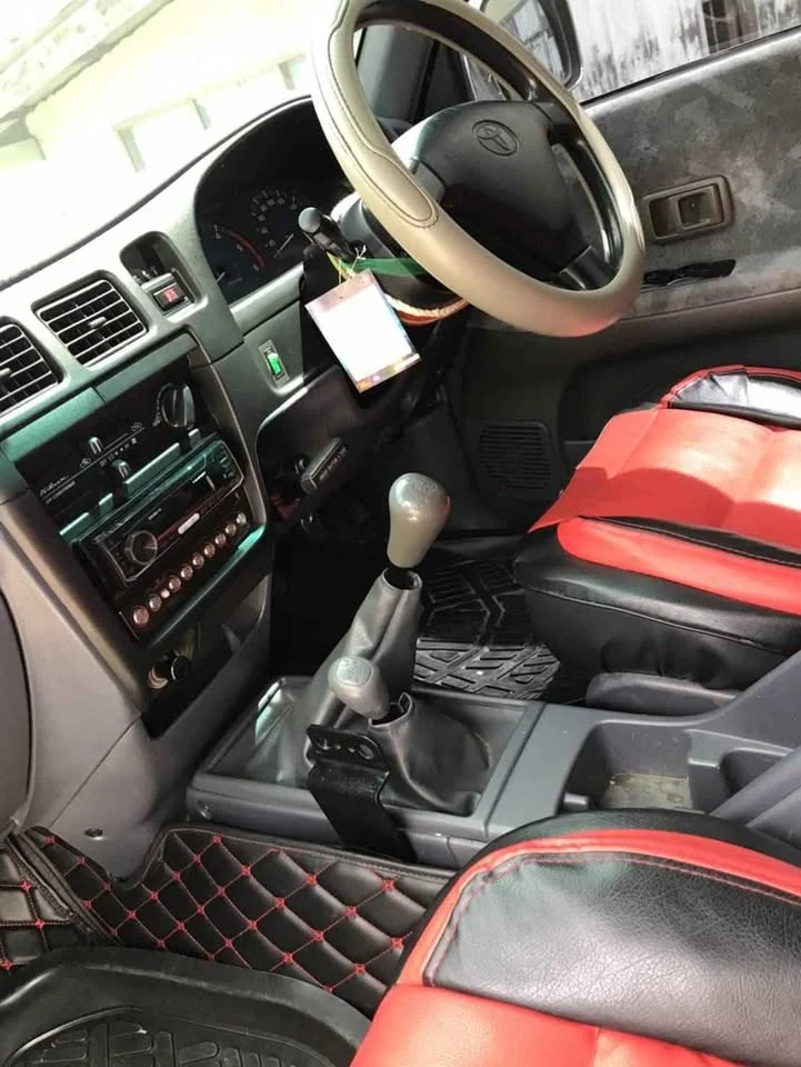 2002 Toyota Hilux Tiger VI 2