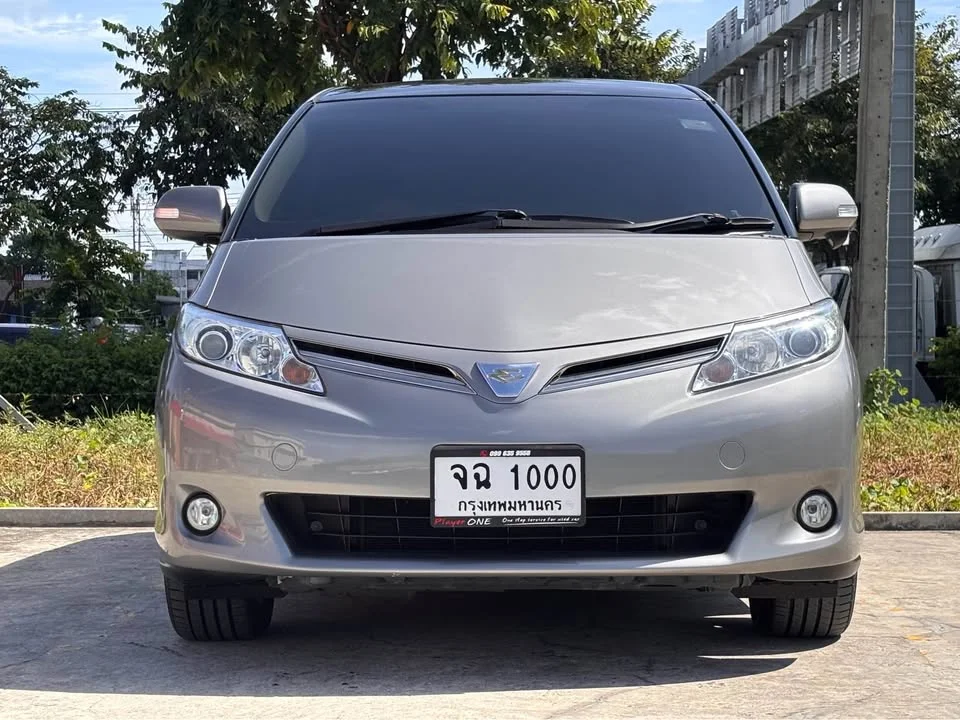2017 Toyota Estima III 2