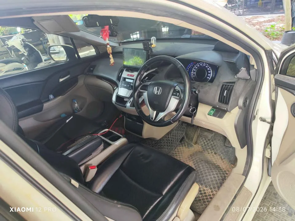 2012 Honda Odyssey IV 3