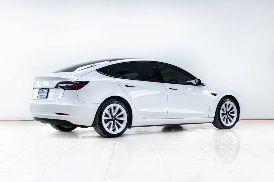 2022 Tesla Model 3 2