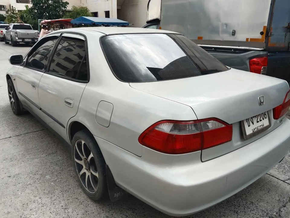 2001 Honda Accord VI 2