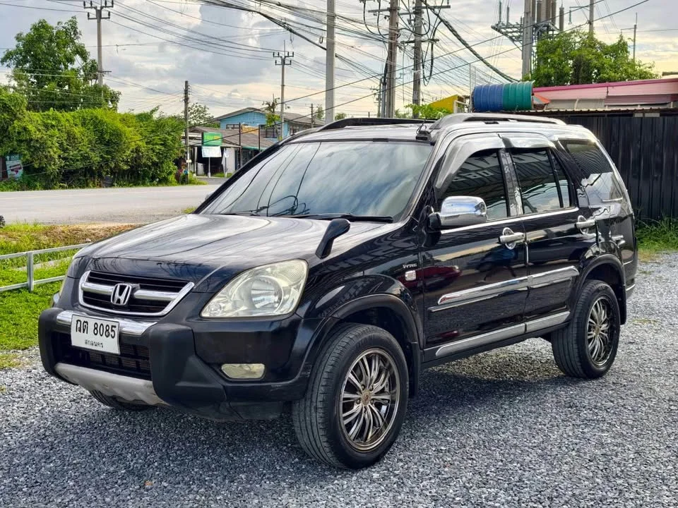 2004 Honda CR-V II 3