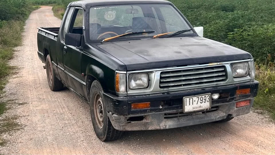 1980 Mitsubishi Triton II 2