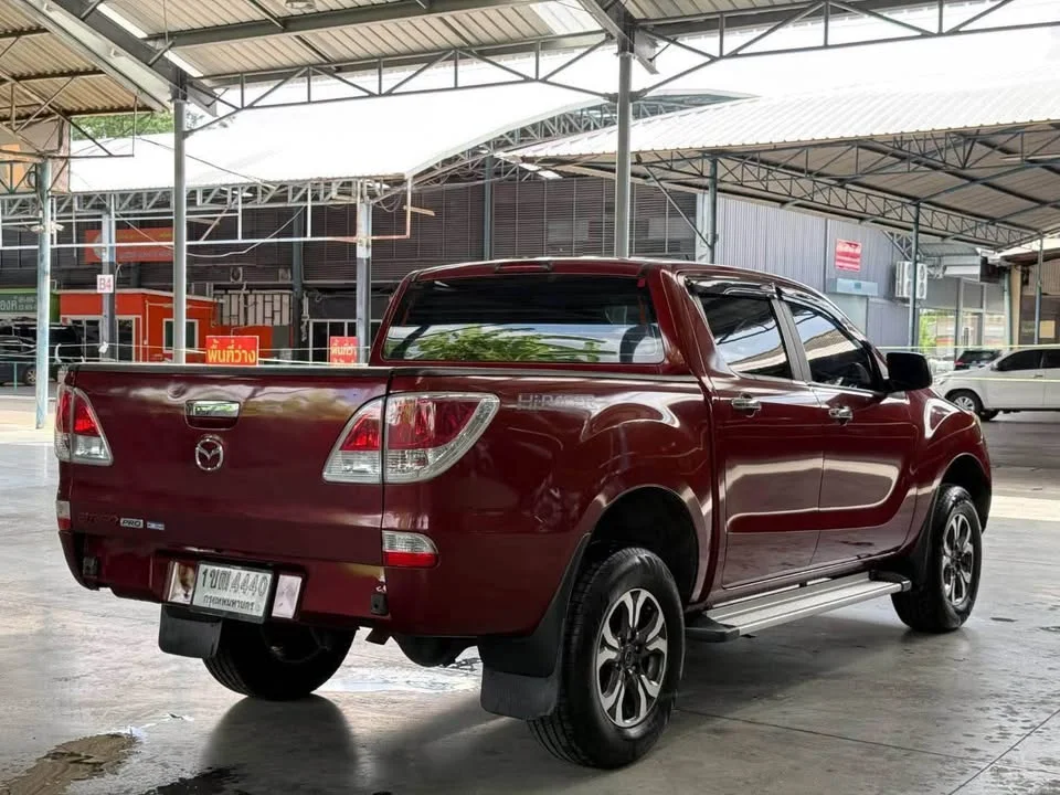 2013 Mazda BT-Series II 2