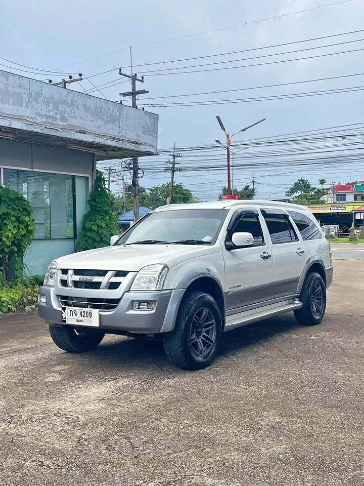 2006 Isuzu MU-7 2