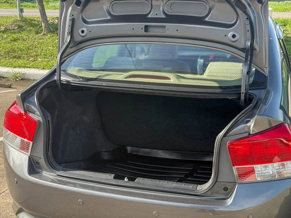 2010 Honda City V 2