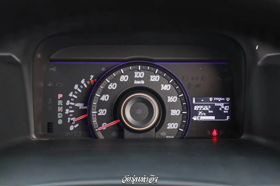 2013 Honda Stepwgn IV 3