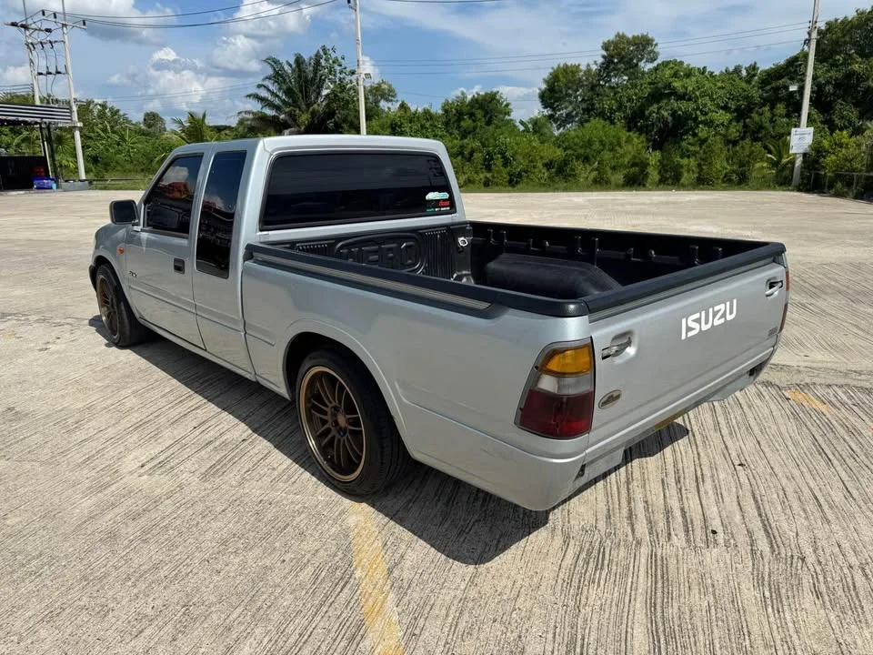 1998 Isuzu Faster Dragon Eyes III 3