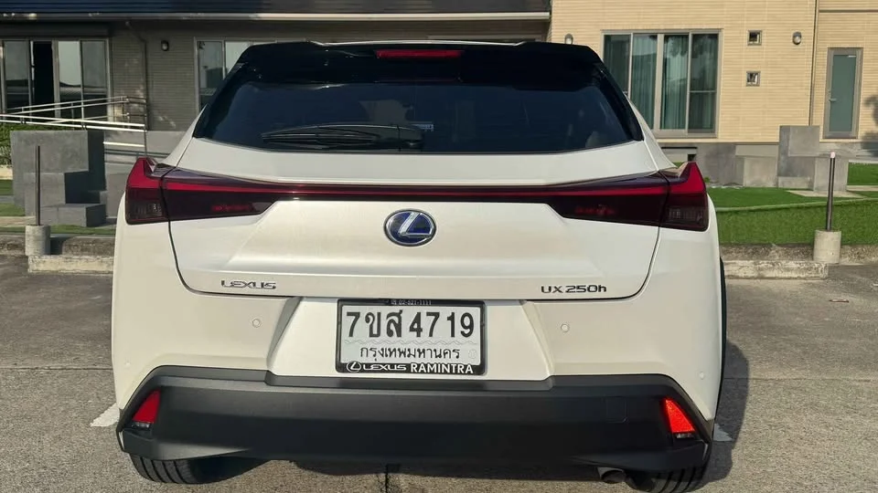 2022 Lexus UX ZA10 2