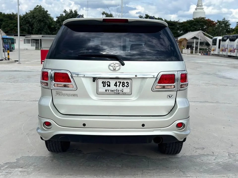 2008 Toyota Fortuner I 3