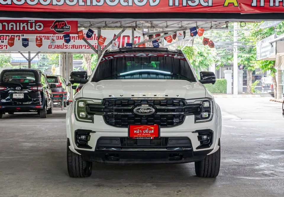 2023 Ford Everest III 3