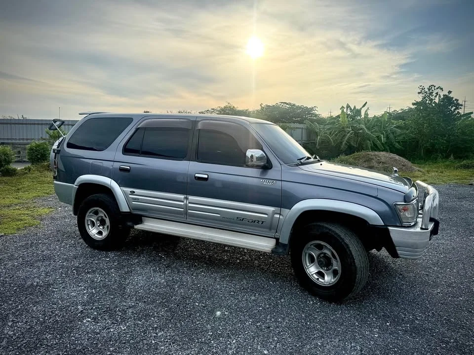 1999 Toyota Sport Rider I 3