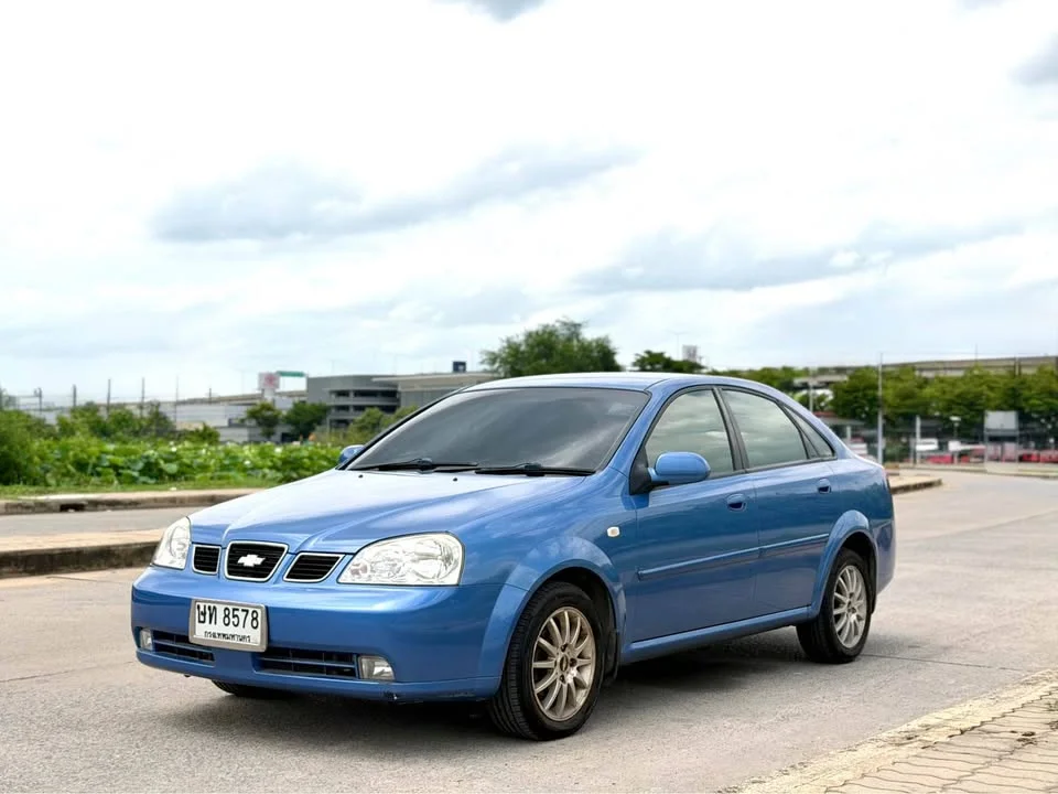 2005 Chevrolet Optra 3