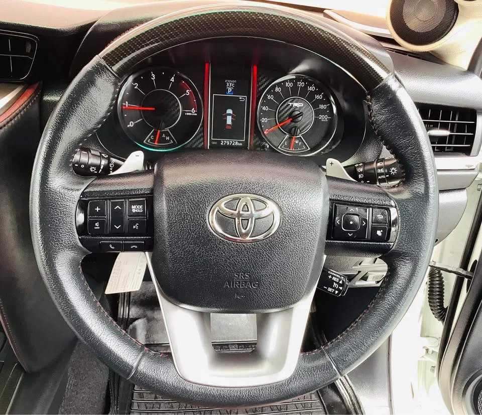2017 Toyota Fortuner II 2
